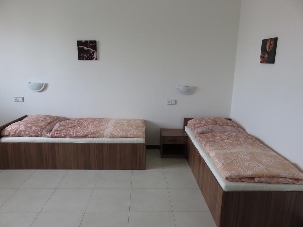 Penzion U Dulíka Veselí nad Moravou Habitación foto