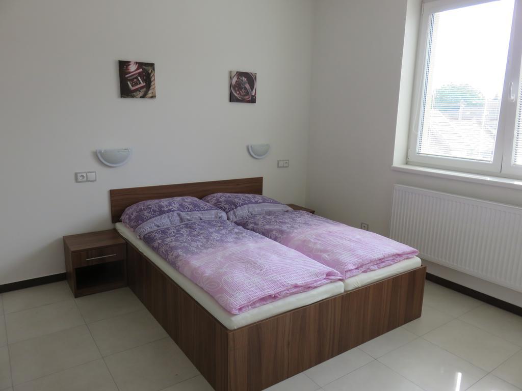 Penzion U Dulíka Veselí nad Moravou Habitación foto
